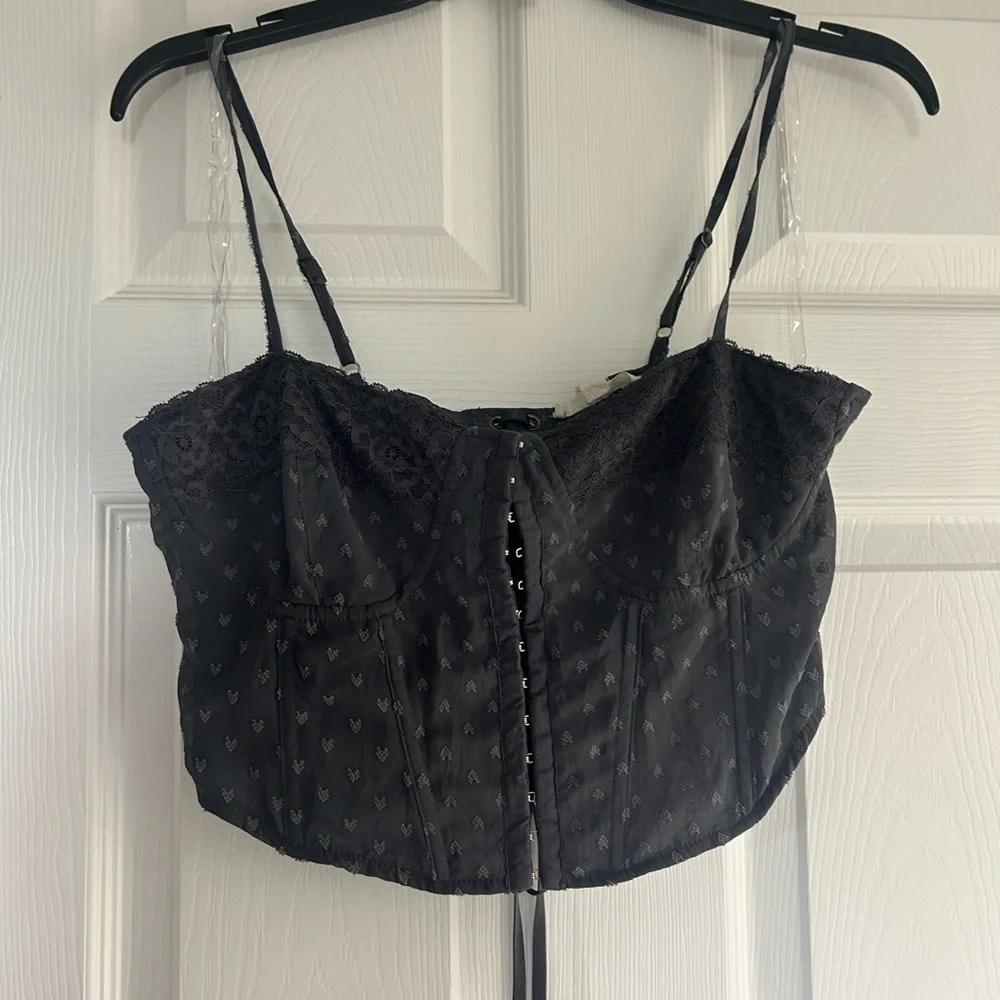 La Hearts Black Bustier Crop Camisole - Picture 2 of 4